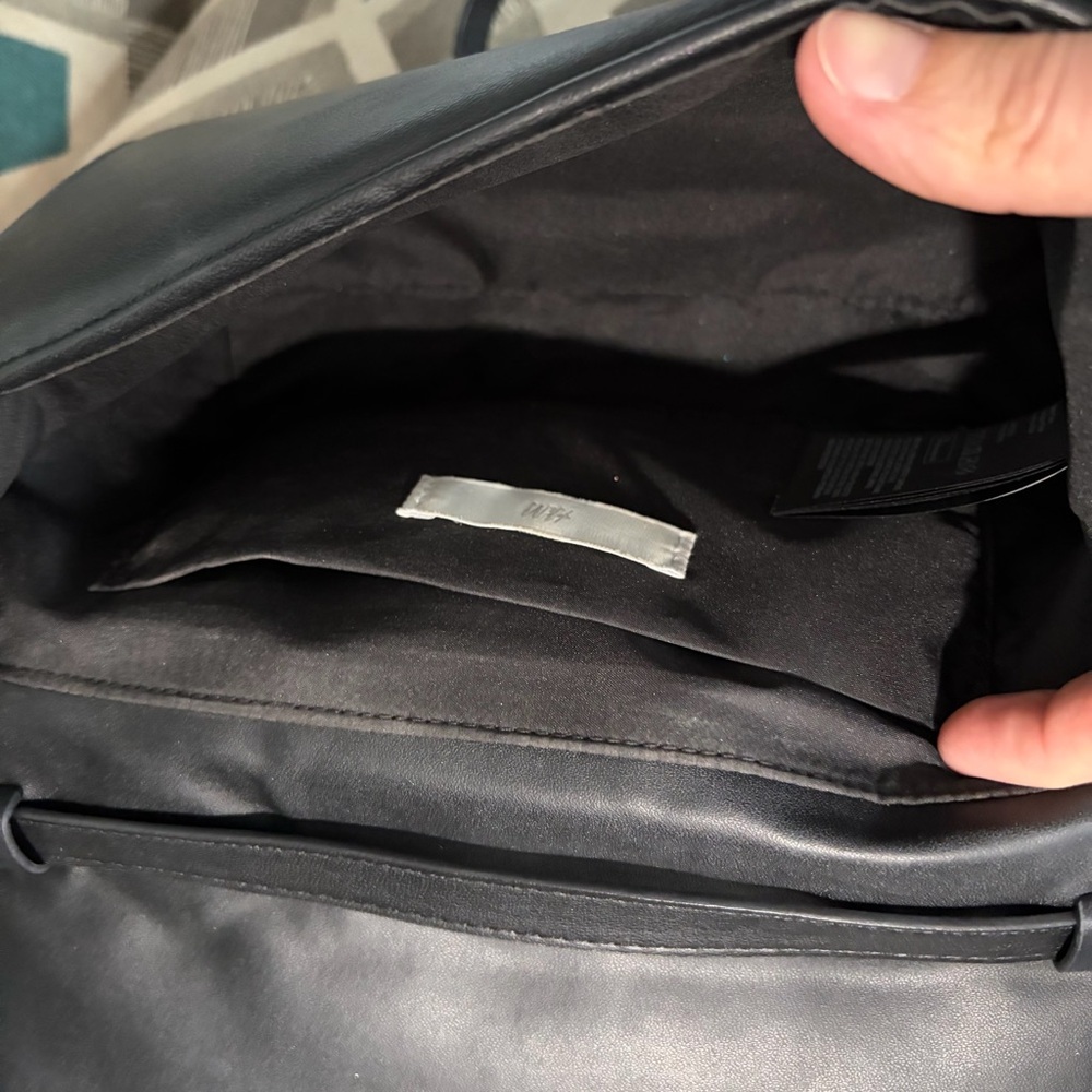 H&M Black Quilted Crossbody Bag - Picture 10 of 14